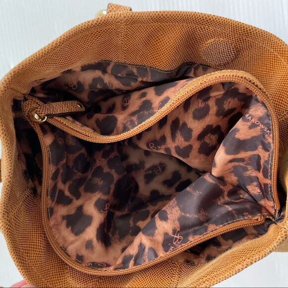 B. makowsky shimmer shimmer leather tote arm bag purse leopard print lining - Picture 11 of 16